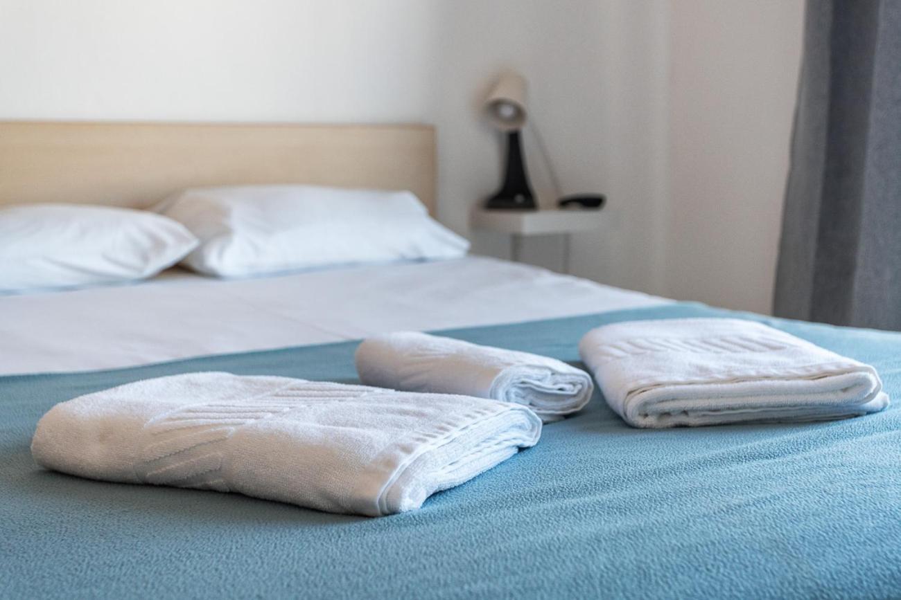 Blife Marya Private Rooms - Airport Stay Faro Exterior photo