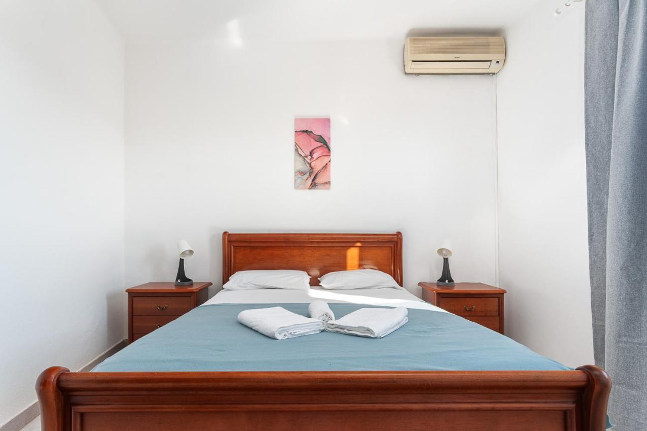 Blife Marya Private Rooms - Airport Stay Faro Room photo