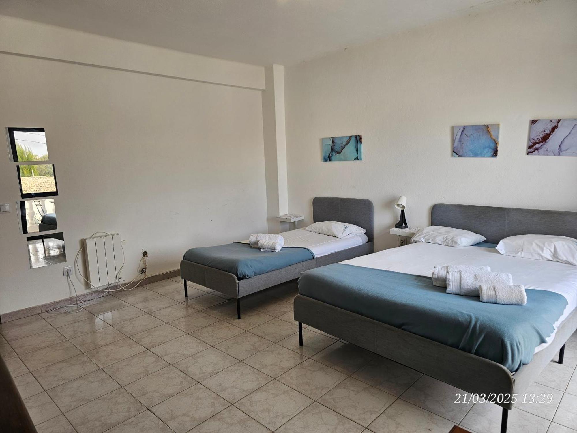 Blife Marya Private Rooms - Airport Stay Faro Room photo